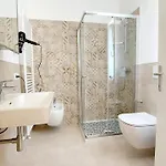 Narcisa Pool Apartment - Lake View Μπαρντολίνο