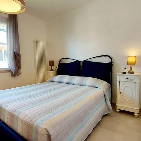Narcisa Pool Apartment - Lake View