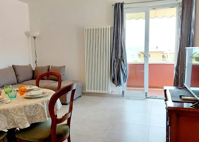 Narcisa View Lake&pool Apartamento *